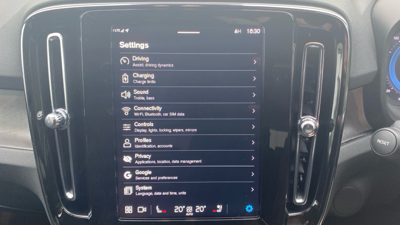 Volvo XC40 175kW Recharge Plus 69kWh 5dr Auto Electric Estate